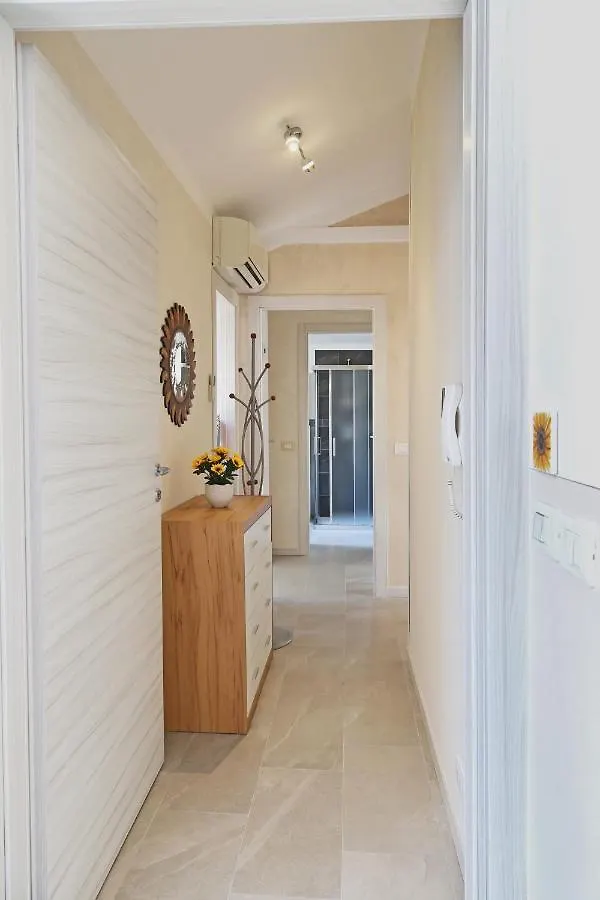 Flower Apartments Bardolino